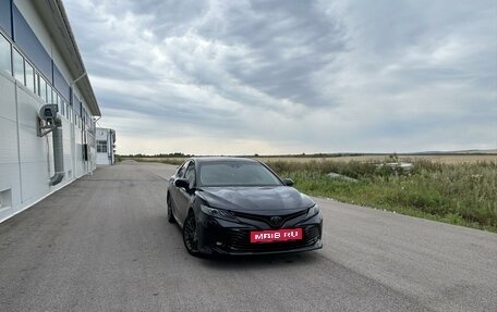 Toyota Camry, 2018 год, 2 800 000 рублей, 3 фотография