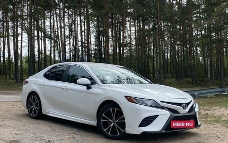 Toyota Camry, 2018 год, 2 459 000 рублей, 3 фотография