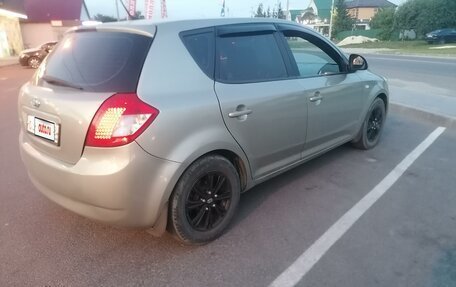 KIA cee'd I рестайлинг, 2010 год, 560 000 рублей, 2 фотография