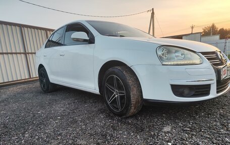 Volkswagen Jetta VI, 2010 год, 670 000 рублей, 3 фотография