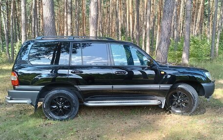 Toyota Land Cruiser 100 рестайлинг 2, 2006 год, 2 440 000 рублей, 5 фотография