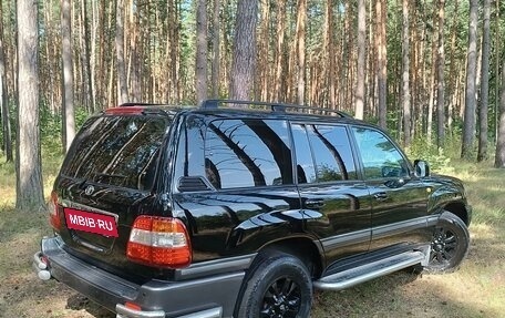 Toyota Land Cruiser 100 рестайлинг 2, 2006 год, 2 440 000 рублей, 10 фотография