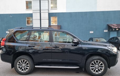 Toyota Land Cruiser Prado 150 рестайлинг 2, 2018 год, 7 000 000 рублей, 6 фотография