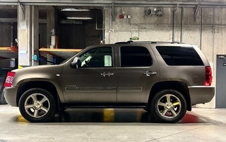 Chevrolet Tahoe III, 2013 год, 2 550 000 рублей, 1 фотография