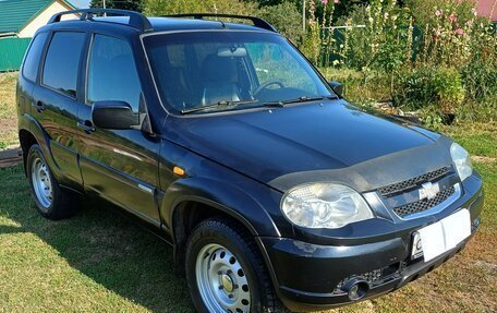 Chevrolet Niva I рестайлинг, 2010 год, 530 000 рублей, 2 фотография