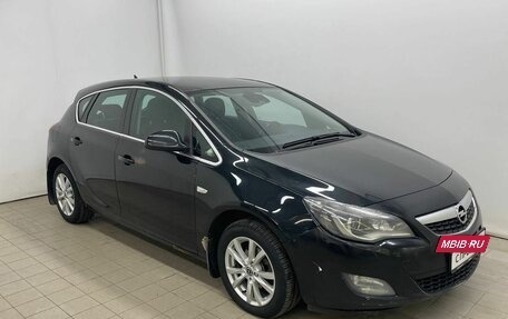 Opel Astra J, 2011 год, 570 000 рублей, 3 фотография