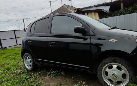 Toyota Vitz, 2001 год, 370 000 рублей, 3 фотография