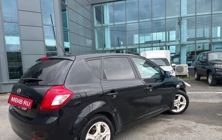 KIA cee'd I рестайлинг, 2010 год, 650 000 рублей, 3 фотография