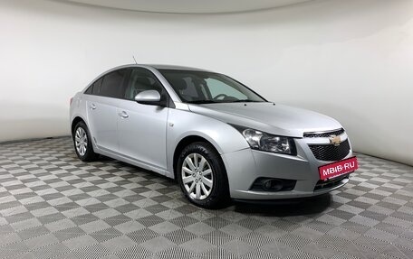 Chevrolet Cruze II, 2010 год, 556 000 рублей, 3 фотография