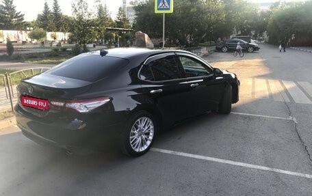 Toyota Camry, 2018 год, 3 950 000 рублей, 4 фотография