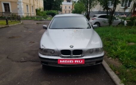 BMW 5 серия, 2000 год, 550 000 рублей, 2 фотография