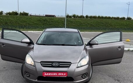 KIA cee'd I рестайлинг, 2009 год, 650 000 рублей, 3 фотография