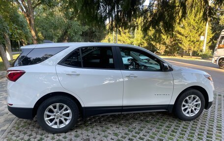 Chevrolet Equinox III, 2020 год, 1 850 000 рублей, 3 фотография