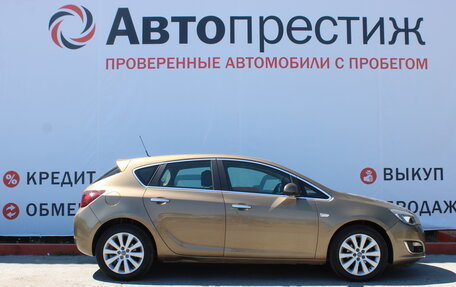 Opel Astra J, 2013 год, 990 000 рублей, 5 фотография