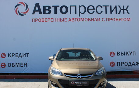 Opel Astra J, 2013 год, 990 000 рублей, 2 фотография