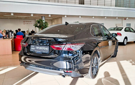 Toyota Camry, 2019 год, 2 993 000 рублей, 5 фотография