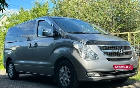 Hyundai Grand Starex Grand Starex I рестайлинг 2, 2011 год, 2 200 000 рублей, 1 фотография