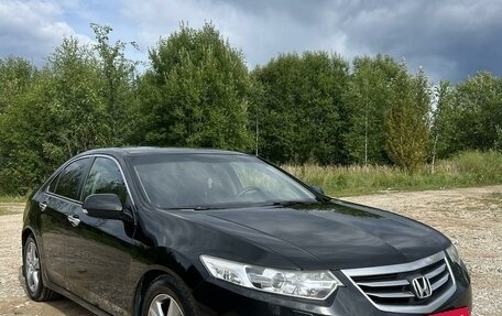 Honda Accord VIII рестайлинг, 2011 год, 1 750 000 рублей, 3 фотография