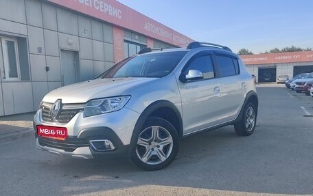 Renault Sandero II рестайлинг, 2019 год, 1 390 000 рублей, 1 фотография