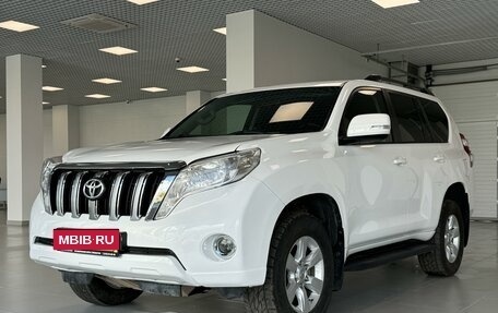 Toyota Land Cruiser Prado 150 рестайлинг 2, 2015 год, 3 485 000 рублей, 1 фотография