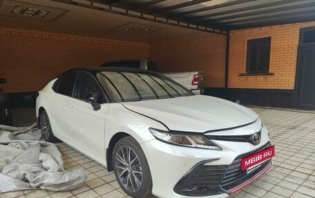 Toyota Camry, 2021 год, 4 500 000 рублей, 2 фотография