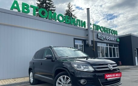 Volkswagen Tiguan I, 2016 год, 1 870 000 рублей, 2 фотография