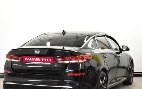 KIA Optima IV, 2019 год, 1 950 000 рублей, 2 фотография