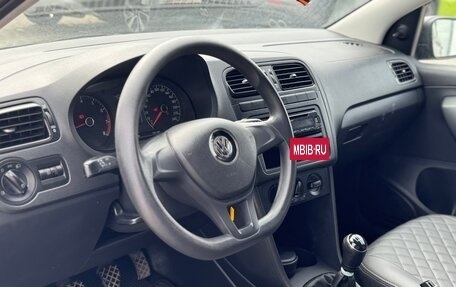 Volkswagen Polo VI (EU Market), 2016 год, 930 000 рублей, 2 фотография