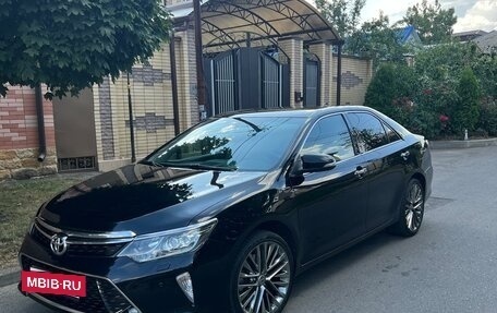 Toyota Camry, 2017 год, 2 730 000 рублей, 3 фотография