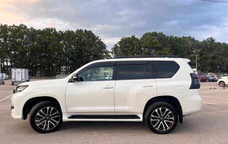 Toyota Land Cruiser Prado 150 рестайлинг 2, 2018 год, 6 390 000 рублей, 5 фотография