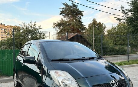 Toyota Yaris III рестайлинг, 2006 год, 690 000 рублей, 3 фотография