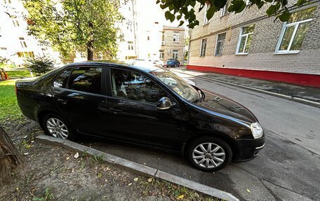 Volkswagen Jetta VI, 2008 год, 650 000 рублей, 3 фотография