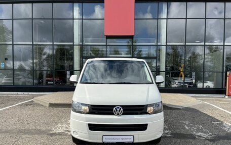 Volkswagen Caravelle T5, 2011 год, 2 600 000 рублей, 1 фотография