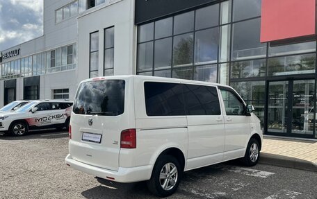 Volkswagen Caravelle T5, 2011 год, 2 600 000 рублей, 6 фотография