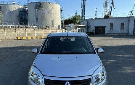 Renault Sandero I, 2011 год, 699 999 рублей, 2 фотография