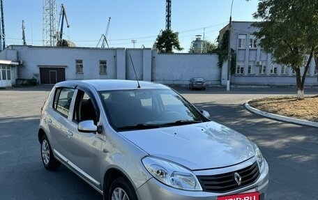 Renault Sandero I, 2011 год, 699 999 рублей, 3 фотография