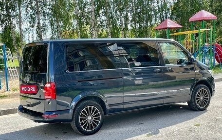 Volkswagen Caravelle T6 рестайлинг, 2018 год, 3 350 000 рублей, 3 фотография