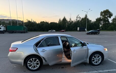 Toyota Camry, 2010 год, 1 300 000 рублей, 7 фотография