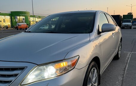 Toyota Camry, 2010 год, 1 300 000 рублей, 4 фотография