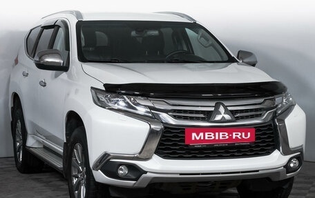 Mitsubishi Pajero Sport III рестайлинг, 2018 год, 2 993 000 рублей, 3 фотография