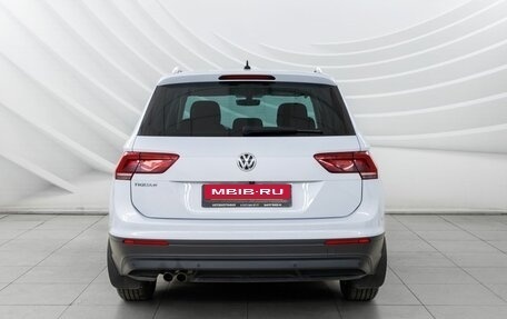 Volkswagen Tiguan II, 2018 год, 2 480 000 рублей, 7 фотография