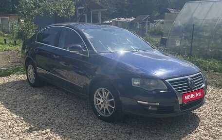 Volkswagen Passat B6, 2007 год, 680 000 рублей, 2 фотография