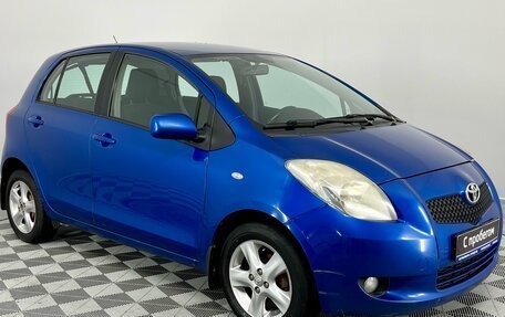 Toyota Yaris III рестайлинг, 2008 год, 680 000 рублей, 3 фотография