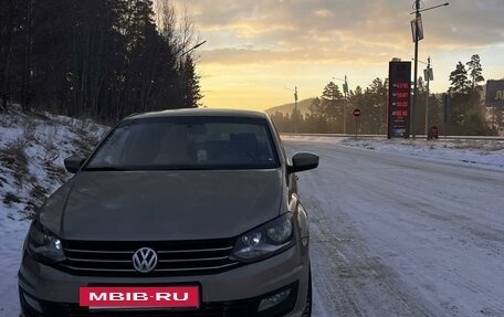 Volkswagen Polo VI (EU Market), 2015 год, 1 050 000 рублей, 3 фотография