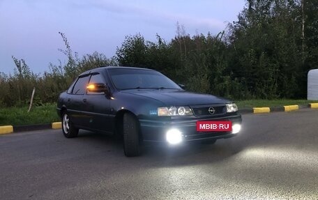 Opel Vectra A, 1993 год, 500 000 рублей, 4 фотография