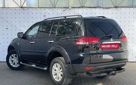 Mitsubishi Pajero Sport II рестайлинг, 2015 год, 2 150 000 рублей, 4 фотография