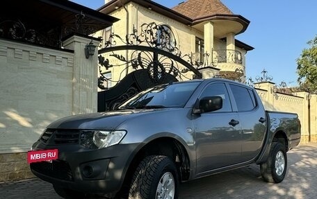 Mitsubishi L200 IV рестайлинг, 2014 год, 1 550 000 рублей, 3 фотография