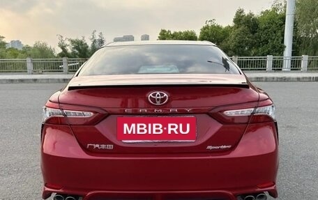 Toyota Camry, 2021 год, 2 600 000 рублей, 5 фотография