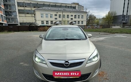 Opel Astra J, 2012 год, 950 000 рублей, 3 фотография