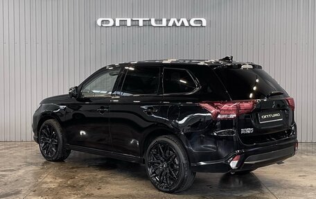 Mitsubishi Outlander III рестайлинг 3, 2018 год, 2 649 000 рублей, 7 фотография